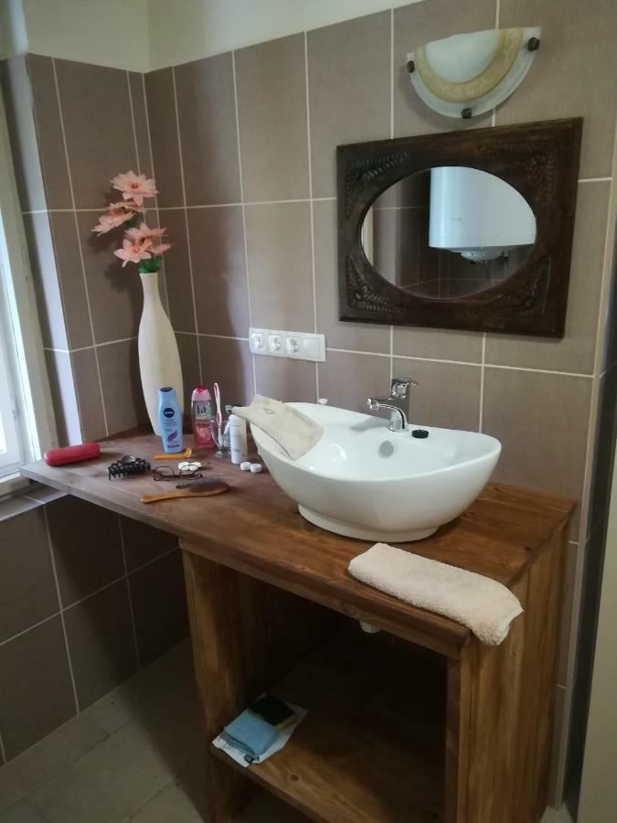 Favorite Vendeghaz Holiday home Poroszlo